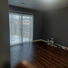 915 Potter Ave, Unit 915 Potter Ave Apt B in Bowling Green, KY - Foto de edificio - Building Photo