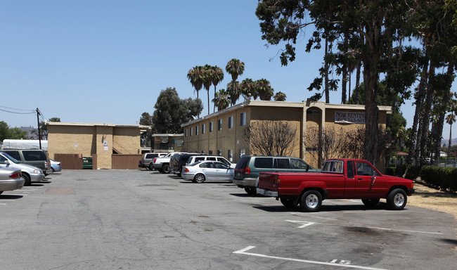 Lexington Palms in El Cajon, CA - Building Photo - Building Photo