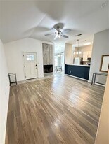 2814 Sherry St in Arlington, TX - Building Photo