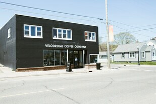 1127 N 3rd St, Unit 5 in Marquette, MI - Building Photo