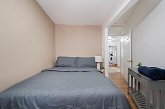 341 9th Ave in New York, NY - Building Photo - Building Photo
