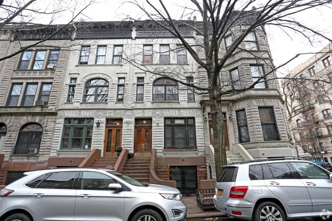 428 W 147th St