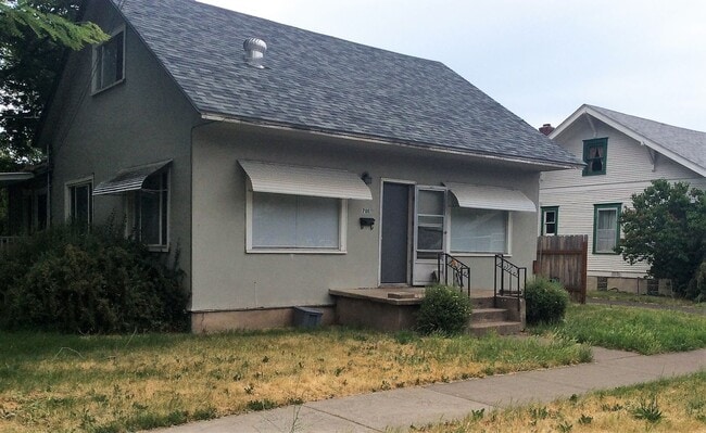 property at 1112 1/2-701 1/2 Adams Ave