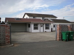 642-650 Folsom Ave in Hayward, CA - Building Photo - Building Photo