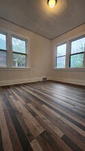 2275 Clairmount St, Unit 2 in Detroit, MI - Foto de edificio - Building Photo