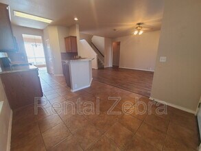 8062 Raleigh Dr in Fort Worth, TX - Foto de edificio - Building Photo