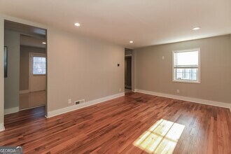 2450 Judson Ave in East Point, GA - Building Photo - Building Photo