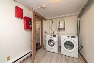 9 Hancock St in Boston, MA - Building Photo