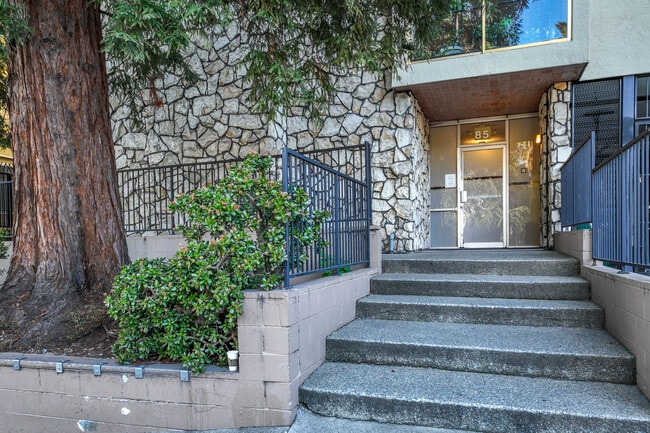 85 Vernon St in Oakland, CA - Building Photo - Building Photo