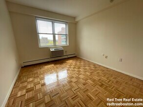 202 Freeman St, Unit #832 in Brookline, MA - Building Photo - Building Photo
