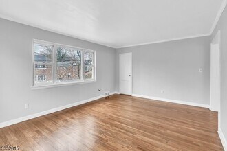 164 Midland Pl in Newark, NJ - Foto de edificio - Building Photo