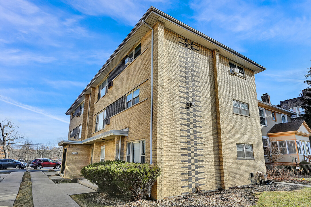 11045 S. Homewood Ave in Chicago, IL - Building Photo