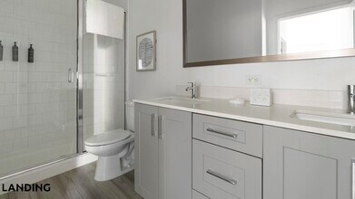 2250 McGregor Blvd, Unit 2109 in Ft. Myers, FL - Building Photo - Building Photo