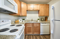 Melody Creek Apartments in Littleton, CO - Building Photo - Building Photo