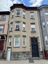139 London St in Boston, MA - Building Photo