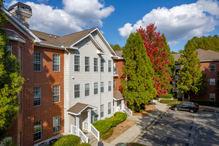 Brighton Court Condominiums in Atlanta, GA - Building Photo