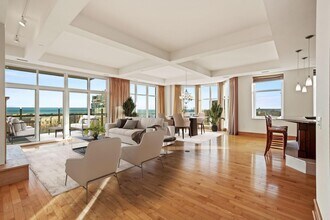 1313 N Franklin Pl in Milwaukee, WI - Building Photo - Building Photo