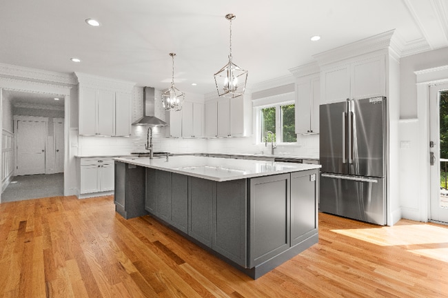 585 Lowell St in Lexington, MA - Building Photo - Building Photo