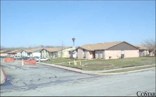 Park Terrace Apartments in Fort Worth, TX - Building Photo