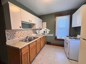 416 8th St in West Des Moines, IA - Building Photo - Building Photo