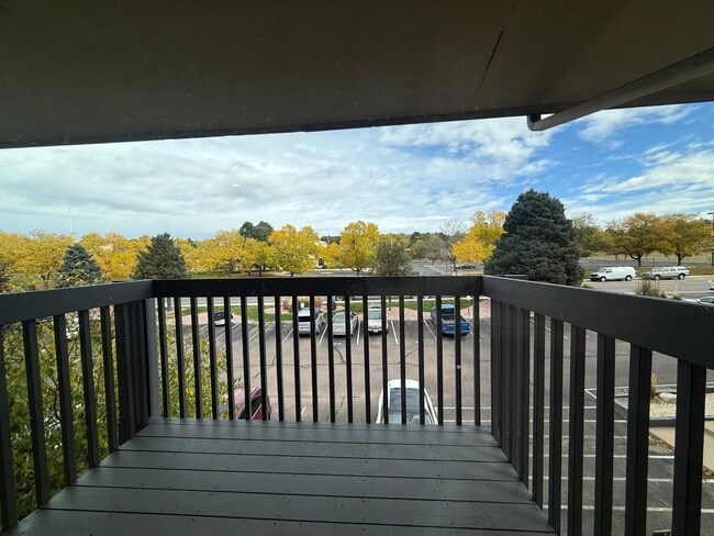 5042 El Camino Dr in Colorado Springs, CO - Foto de edificio - Building Photo
