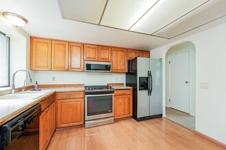 4828 145th Pl SW in Lynnwood, WA - Building Photo - Building Photo