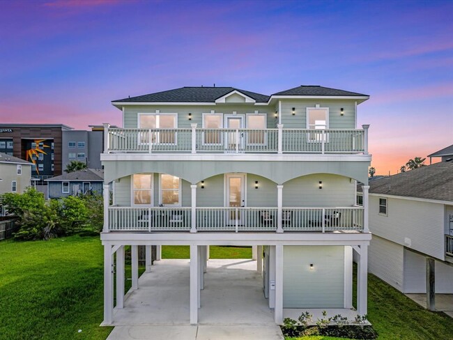 property at 1102 64th St