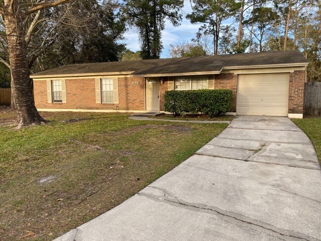 1643 Rhonda Dr