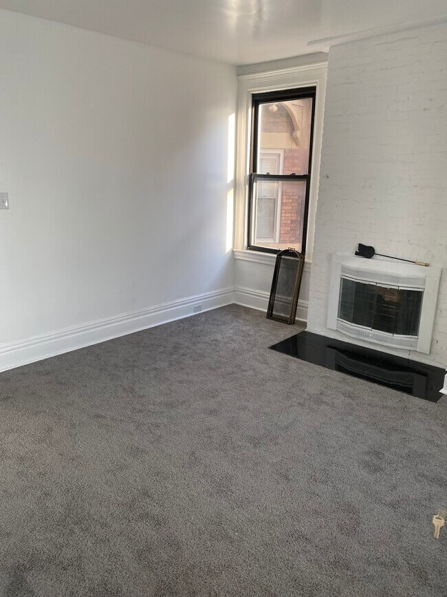 753 S Millvale Ave, Unit 2 in Pittsburgh, PA - Building Photo - Building Photo