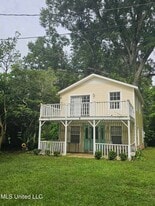 859 Mill St in Lucedale, MS - Building Photo