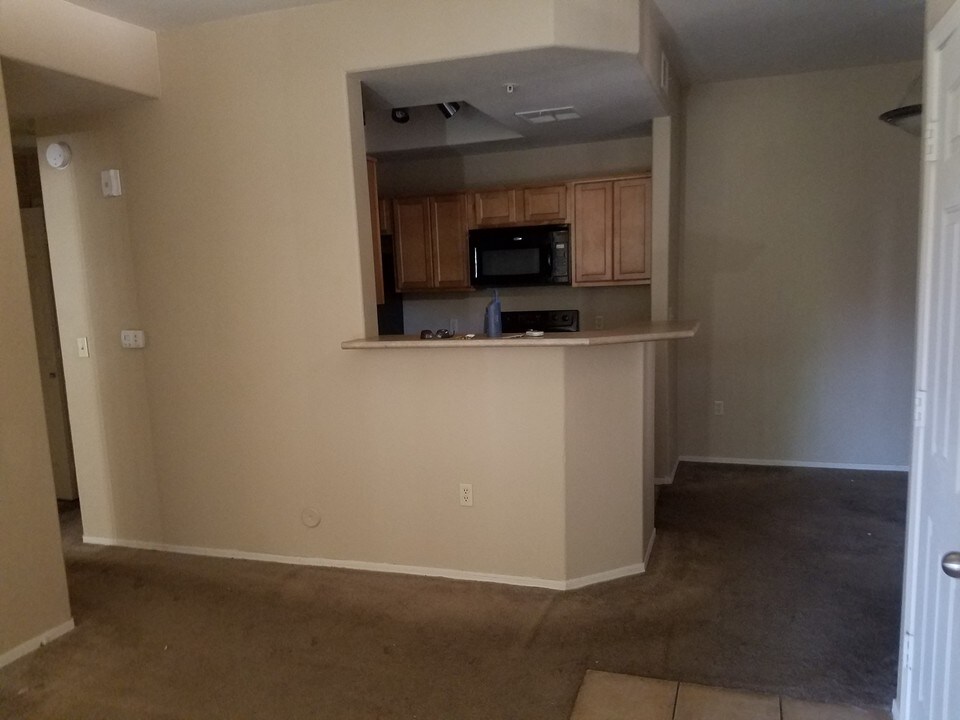 3830 E Lakewood Pkwy E in Phoenix, AZ - Building Photo