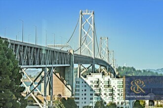 303 Bryant St in San Francisco, CA - Building Photo - Building Photo