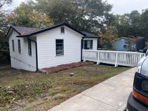 66 Spring St W in Toccoa, GA - Building Photo - Building Photo