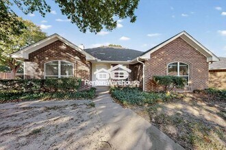 8901 Marti Ln in Fort Worth, TX - Building Photo - Building Photo