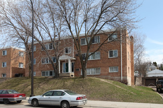 3447 Central Ave NE in Minneapolis, MN - Building Photo - Building Photo