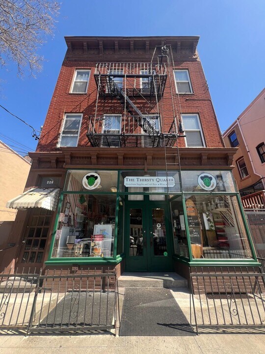 492 Monmouth St in Jersey City, NJ - Building Photo