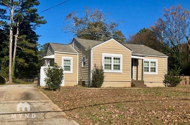 property at 3033 Washington Rd