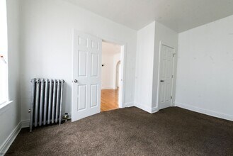 7317 S Chappel Chicago, IL 60649 in Chicago, IL - Foto de edificio - Building Photo