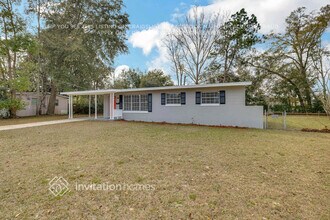1650 Cezanne Dr W in Jacksonville, FL - Building Photo - Building Photo