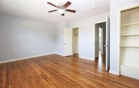 3412 Blodgett St photo'
