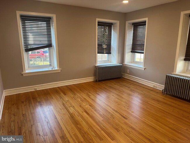 204 Rosemary Ave in Ambler, PA - Building Photo - Building Photo