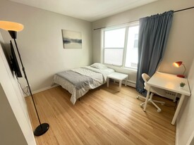 2416-2414 14 St SW in Calgary, AB - Building Photo