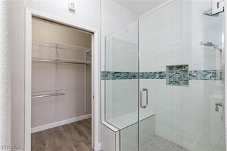905 Domnus Ln in Las Vegas, NV - Building Photo - Building Photo