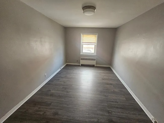 6315 Everett Ave in Philadelphia, PA - Building Photo - Building Photo