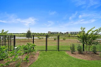 19923 Curved Steel Dr in Cypress, TX - Building Photo - Building Photo