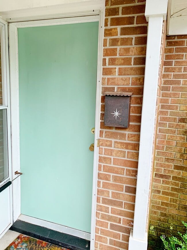 112 N Meade St in Greenville, NC - Building Photo - Building Photo