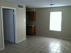 2701 Colonial Ave in Waco, TX - Building Photo - Building Photo