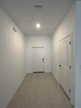 14552 Easy Goer St in Sun City Center, FL - Building Photo - Building Photo