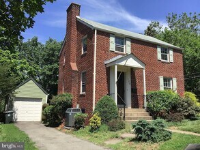 110 S Woodrow St in Arlington, VA - Building Photo - Building Photo