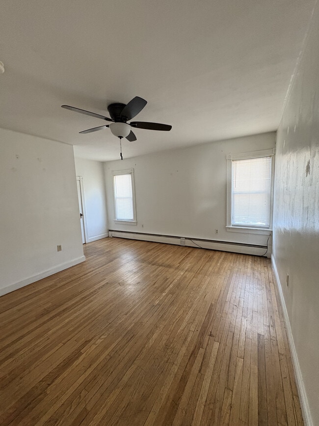 133 Monroe St, Unit C in Denver, PA - Building Photo - Building Photo